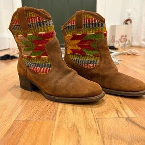 Brown Suede Ankle Boots with Multicolor Pattern
